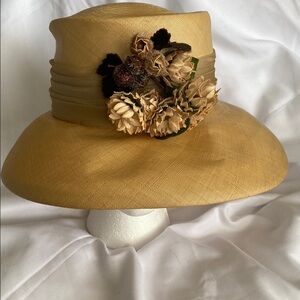 Vintage Victorian Elegant Silk & Linen Tan Floral Women's Hat
